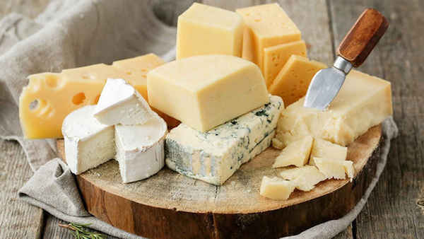 calorias queso curado