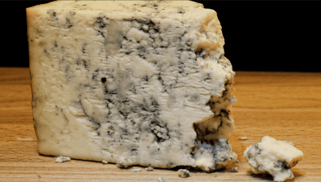 con que acompañar el queso gorgonzola